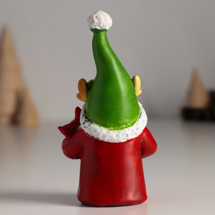 Сувенир полистоун Сувенир полистоун "Гном в зелёной шапке с рожками, с птичкой" 4х5,5х10,5 см