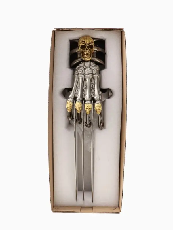 Сувенирное оружие "Когти. Череп" 42,5х13х10 см