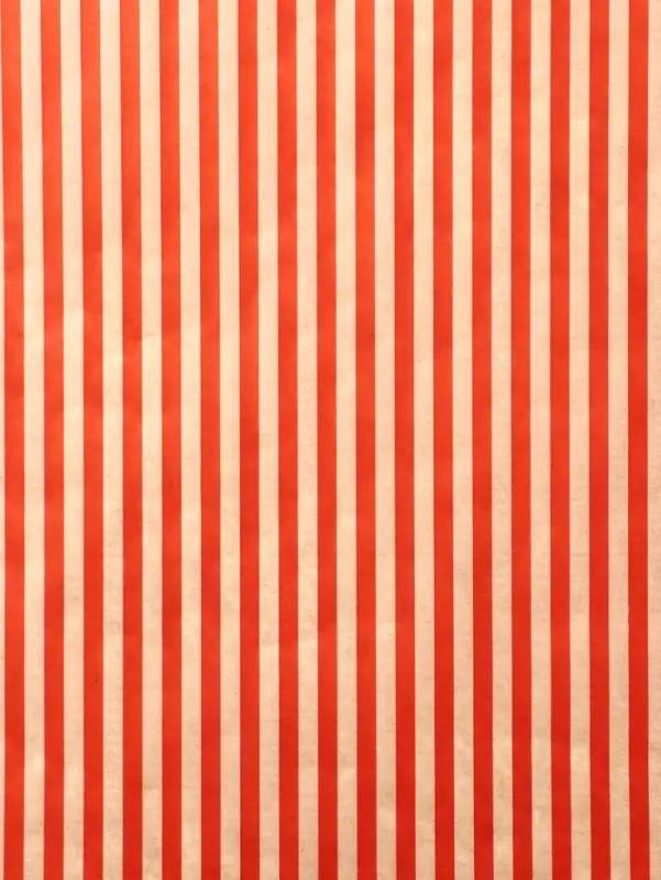 Бумага упаковочная крафт &laquo;Полосы красные&raquo;, 0.68&times;10&plusmn;5% м, 60 г