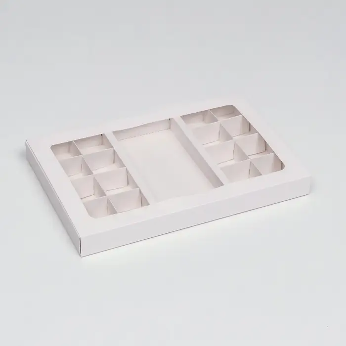 Коробка для 8 + 8 конфет + шоколад, с окном, белая 30&times;19.5&times;3 см