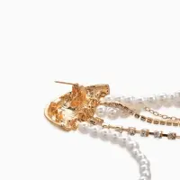 Брошь «Медуза», цвет белый в золоте Брошь «Медуза», цвет белый в золоте