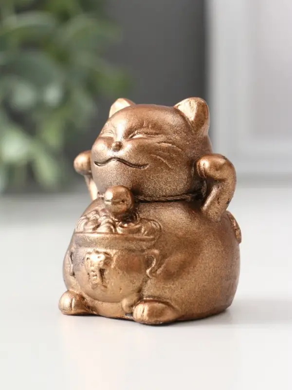 Фигура «Кот манэки-нэки», 5.5×5×5 см, бронза
