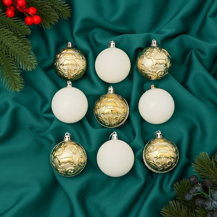Набор шаров пластик d-5,5 см, 9 шт Набор шаров пластик d-5,5 см, 9 шт "Виорика" завитки, белый золото