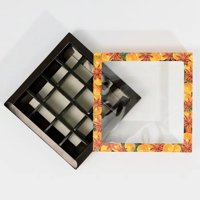 Коробка под 16 конфет с ячейками &laquo;Вкусный Новый год&raquo; 17.5&times;17.5&times;3.5 см