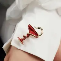 Брошь &laquo;Змея в геральдике&raquo; знак медицины, цвет красный в золоте