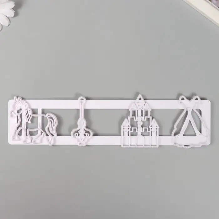 Каттер для полимерной глины Каттер для полимерной глины "Замок принцессы" 5,5х24,8х0,7 см