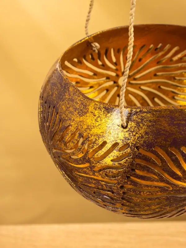 Подсвечник подвесной из кокоса, 14×14×10 см, золотой Подсвечник подвесной из кокоса, 14×14×10 см, золотой