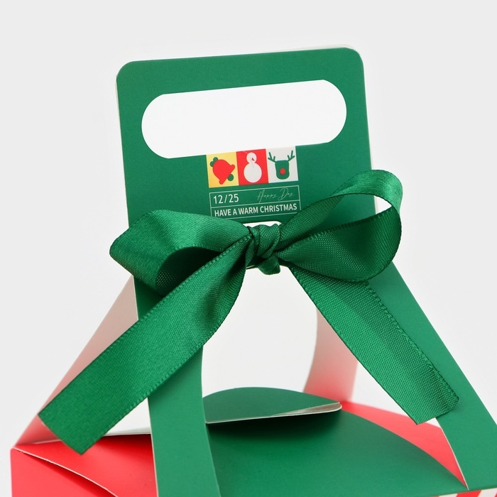 Новый год. Коробка складная Новогодняя 10 х 10 х 20,5 см. Новый год. Коробка складная Новогодняя 10 х 10 х 20,5 см.