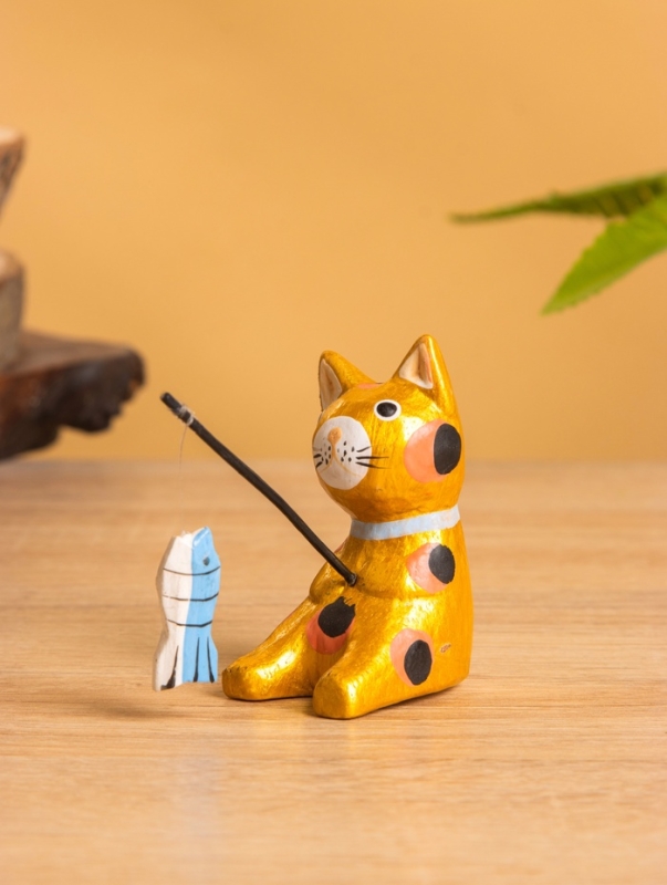 Сувенир «Кот рыбак», 3×6×7 см, дерево, золотой Сувенир «Кот рыбак», 3×6×7 см, дерево, золотой