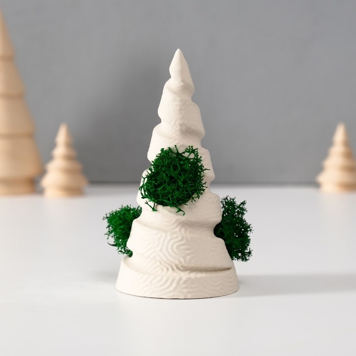 Сувенир  Сувенир "Елка" со мхом белая, высота 10 см, d-5 см (мох зелен стабил)
