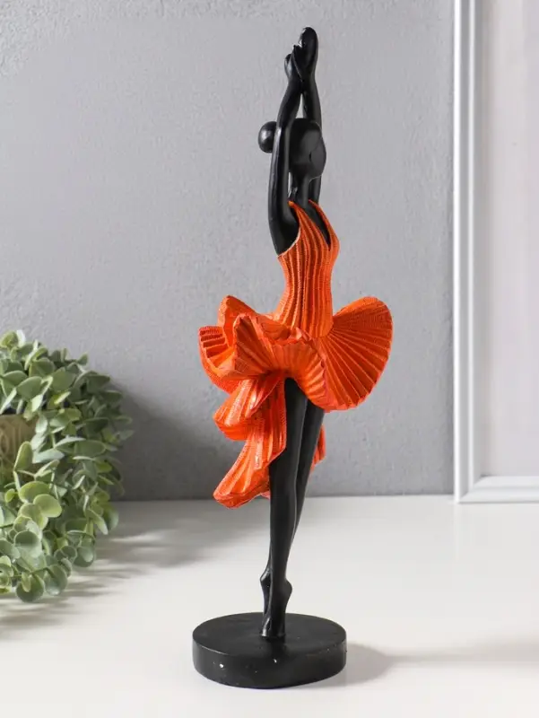 Сувенир полистоун "Девушка в ярко-оранжевом платье - фламенко" чёрный 12х10,3х39 см