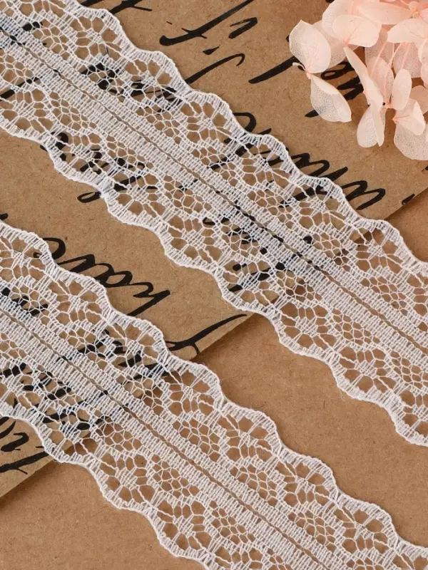 Кружево капроновое, 30 мм &times; 10 &plusmn; 1 м, цвет белый