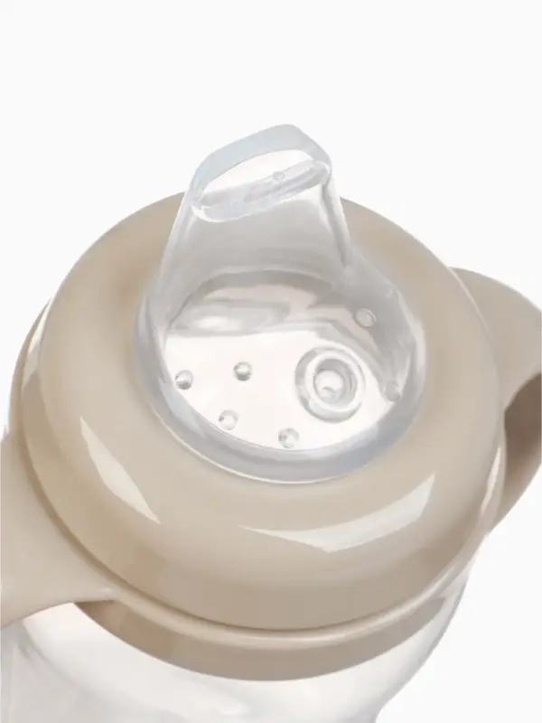 Поильник - непроливайка Baby Bear с силиконовым носиком, 270 мл., бежевый Mum&Baby