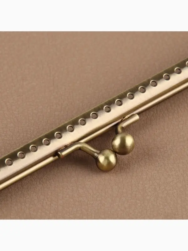 Фермуар пришивной &laquo;Прямоугольник&raquo;, 20&times;6 см, цвет бронзовый