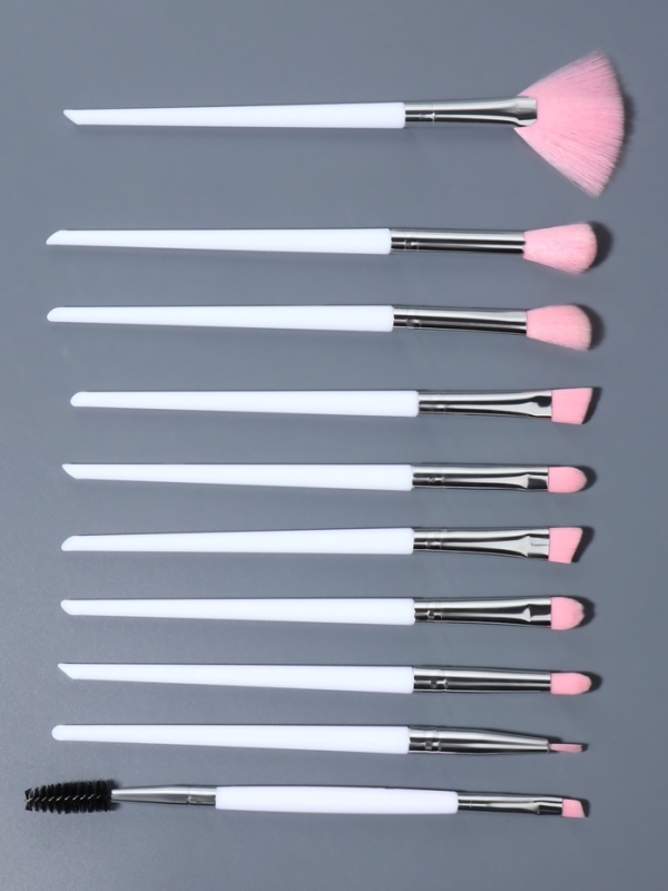 Набор кистей для макияжа, 10 предметов, 16.5 см, в чехле, белый Набор кистей для макияжа, 10 предметов, 16.5 см, в чехле, белый