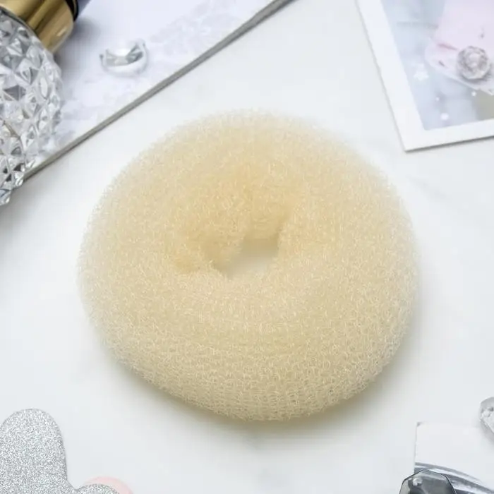 Валик-резинка для создания пучка, 4×7 см, бежевый