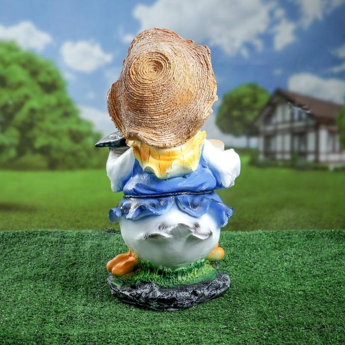 Садовая фигура  Садовая фигура "Утенок с мотыгой" 27х27х45см