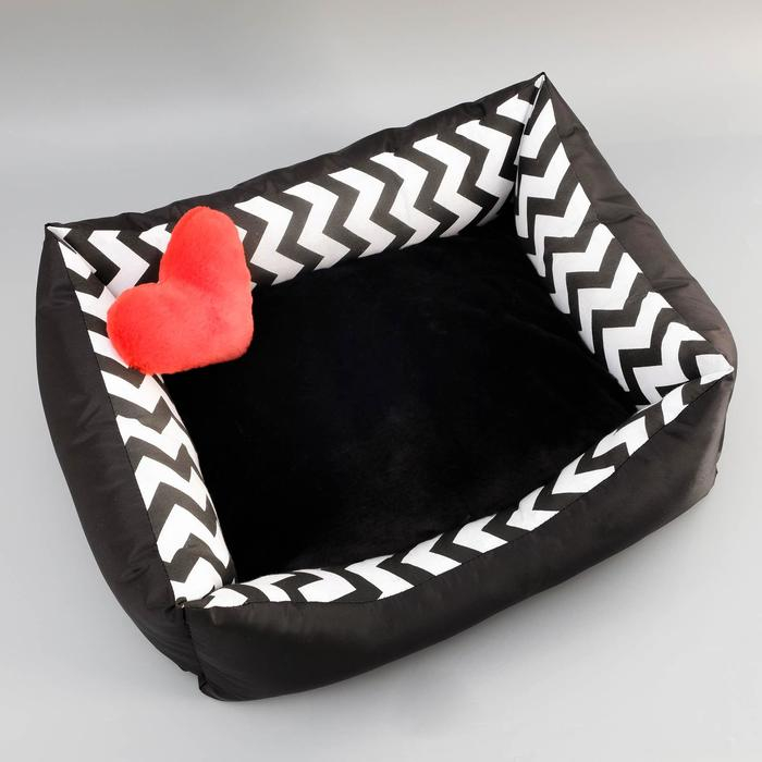 Лежанка с сердечком, 50 х 40 х 15 см, оксфорд, бязь, искусственный мех Лежанка с сердечком, 50 х 40 х 15 см, оксфорд, бязь, искусственный мех