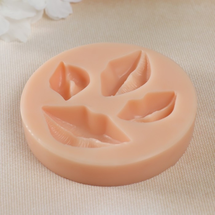 Молд силикон Молд силикон "Губы" 4,5х2,5х1,2 2,7х1,8х1,1 3х1,8х1,1 3,5х2,2х1,1 см
