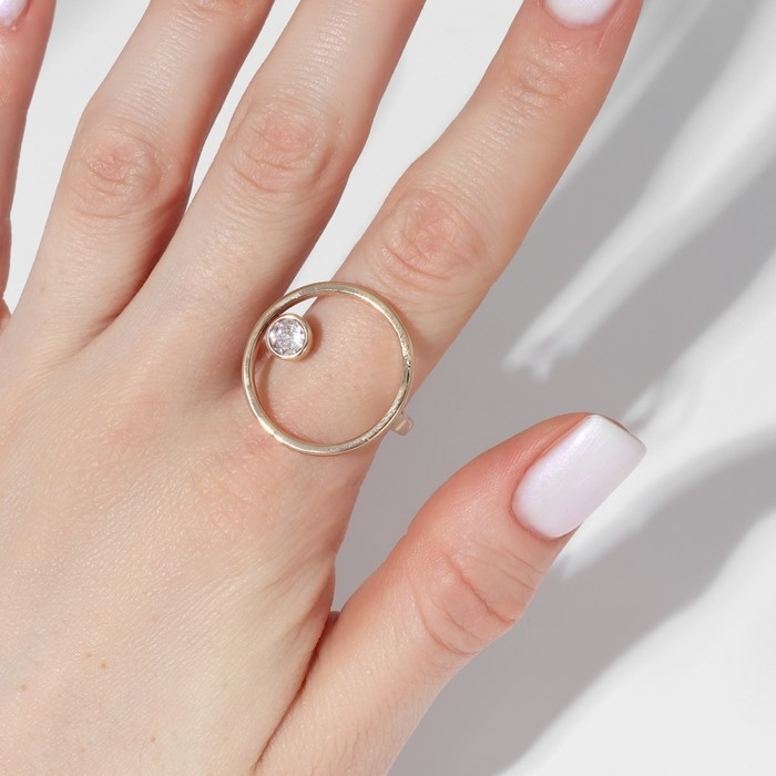 Кольцо «Тренд» круг, цвет белый в золоте, безразмерное