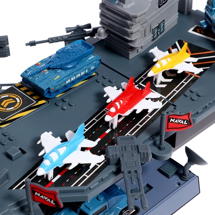 Парковка &laquo;Авианосец&raquo;, стреляет, свет и звук, подвижные элементы