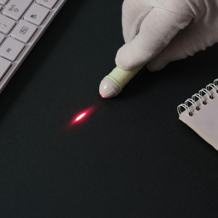 Указка лазерная пластик Указка лазерная пластик "Нежно-зелёная" LR44х3 шт 1,6х1,6х6,5 см