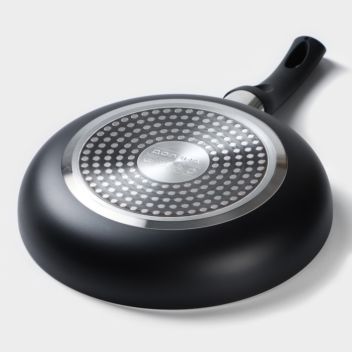 Сковорода Доляна Basic, d=22 см, пластиковая ручка, антипригарное покрытие, индукция, цвет чёрный Сковорода Доляна Basic, d=22 см, пластиковая ручка, антипригарное покрытие, индукция, цвет чёрный