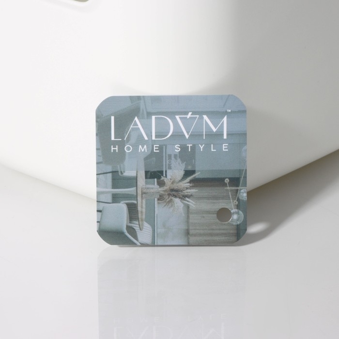 Контейнер для хранения с крышкой LaDо́m «Лёгкость», 25,7×18×16 см, цвет белый Контейнер для хранения с крышкой LaDо́m «Лёгкость», 25,7×18×16 см, цвет белый