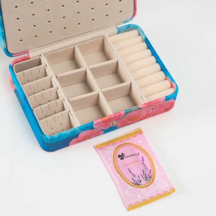 Шкатулка кожзам для украшений  Шкатулка кожзам для украшений "Девушка с розовым пионом" 11х16х5,5 см