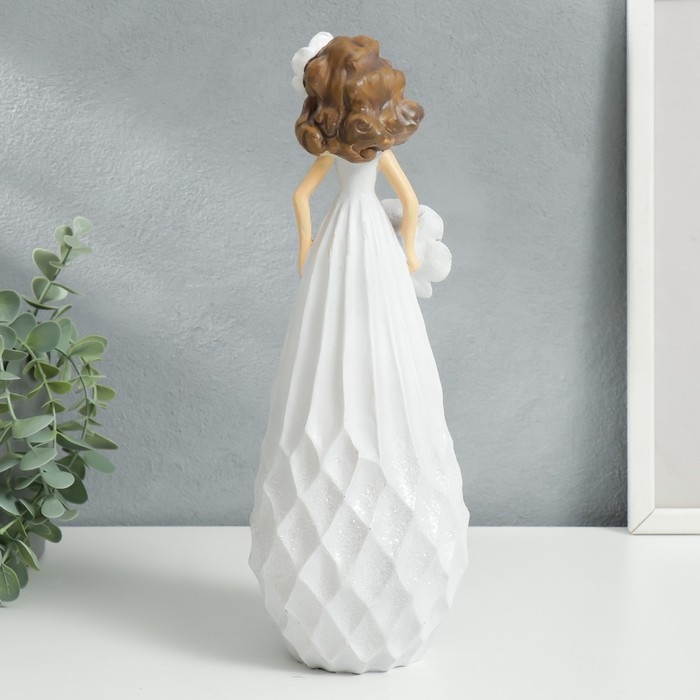 Сувенир полистоун  Сувенир полистоун "Малышка с цветком в волосах, в белом сарафане, с цветком" 30х11,5х11 см