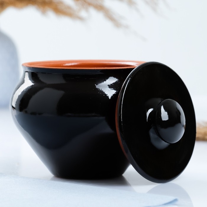 Горшочек под жаркое с крышкой  Горшочек под жаркое с крышкой "Вятский" 0,9л, черный