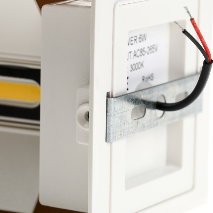 Светильник фасадный «Куб», FSD-063, 6 Вт, 3000К, регулир. луч, IP65, 220 В, пластик, белый 1008423 Светильник фасадный «Куб», FSD-063, 6 Вт, 3000К, регулир. луч, IP65, 220 В, пластик, белый 1008423