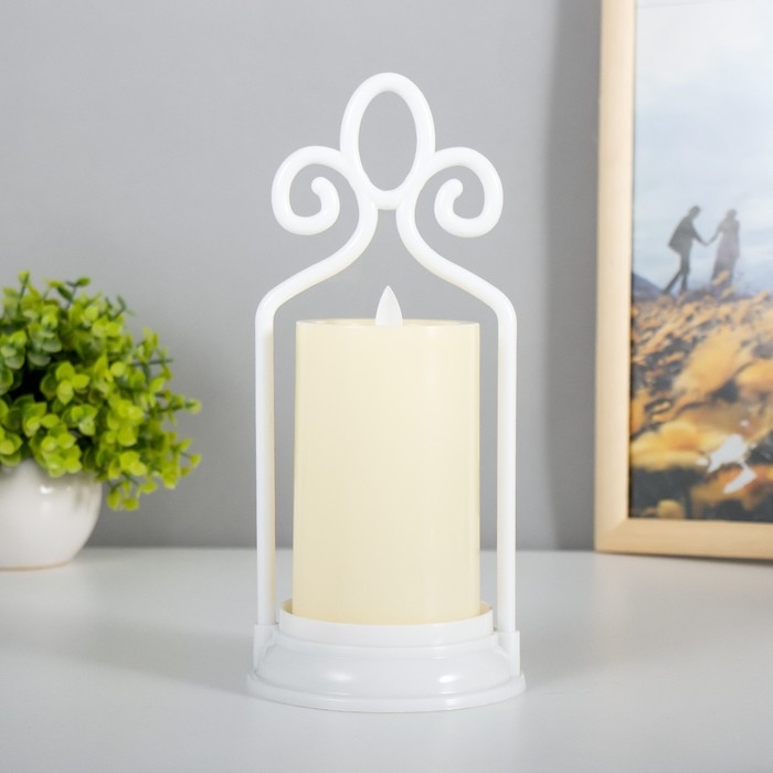 Ночник Ночник "Свеча на подсвечнике" LED от батареек 3хААА белый 11х11х25 см RISALUX
