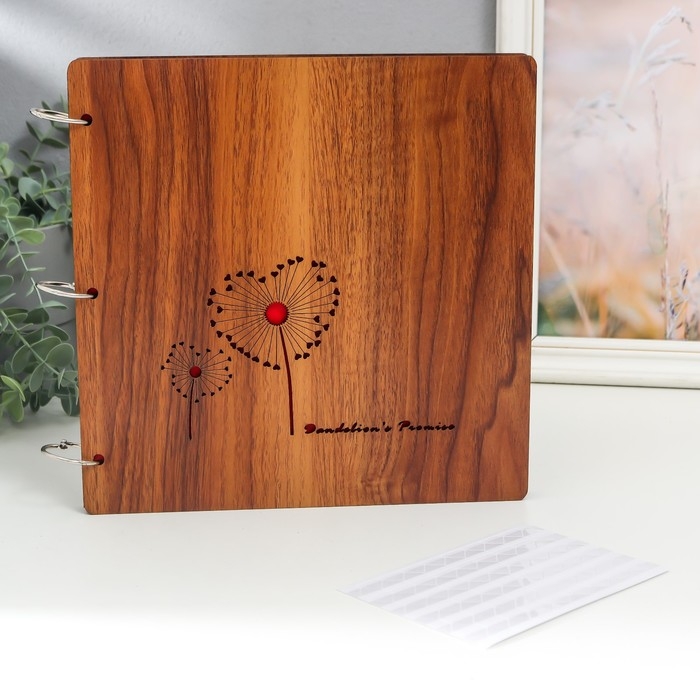 Фотоальбом 30 листов Фотоальбом 30 листов "Сердечные одуванчики" (уголки+кольца) 26х26х2 см