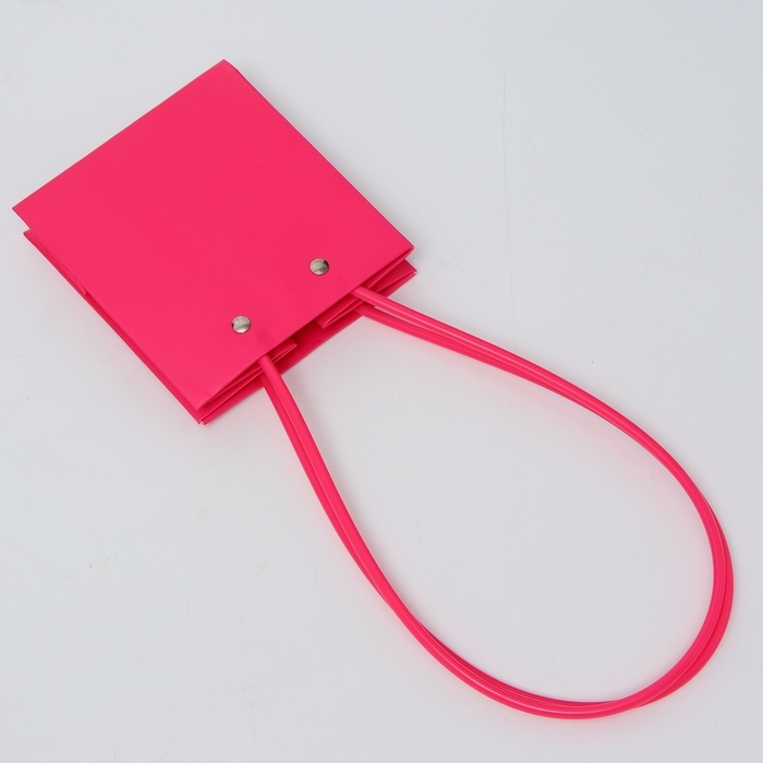 Сумка для цветов, квадратная, малиновая, влагостойкая, 13х12х12 см Сумка для цветов, квадратная, малиновая, влагостойкая, 13х12х12 см