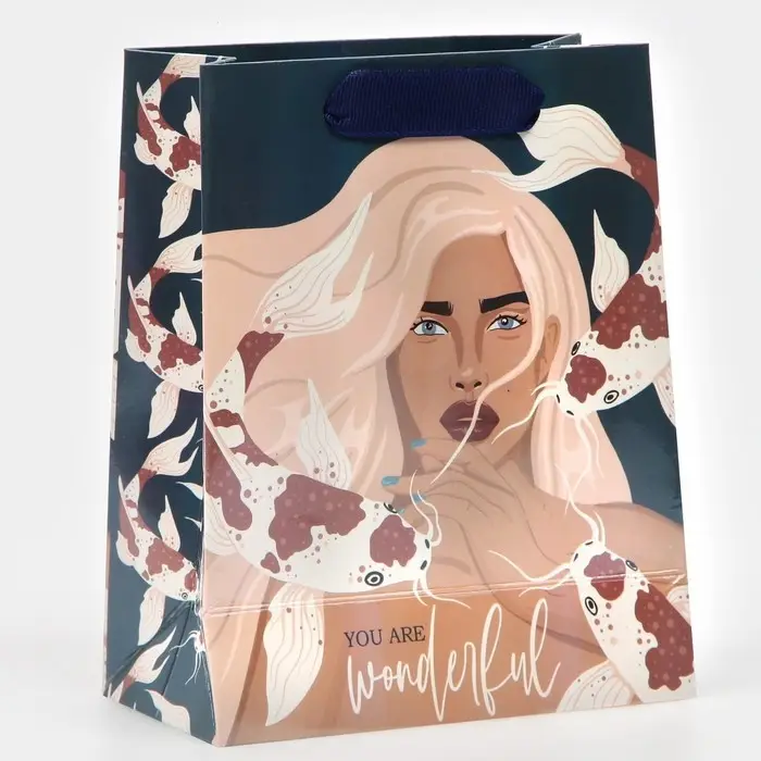 Пакет подарочный ламинированный, упаковка, «Ты замечательная», радужная голография, S 12 х 15 х 5.5 см