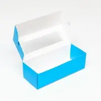 Коробка складная с окном под рулет, голубая, 26×10×8 см