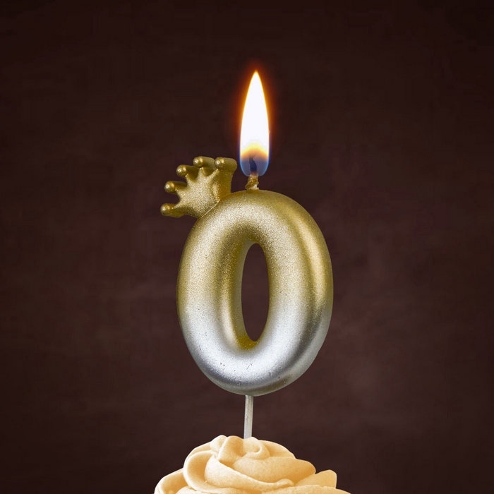 Свеча в торт «С короной», цифра 0, золото - серебро