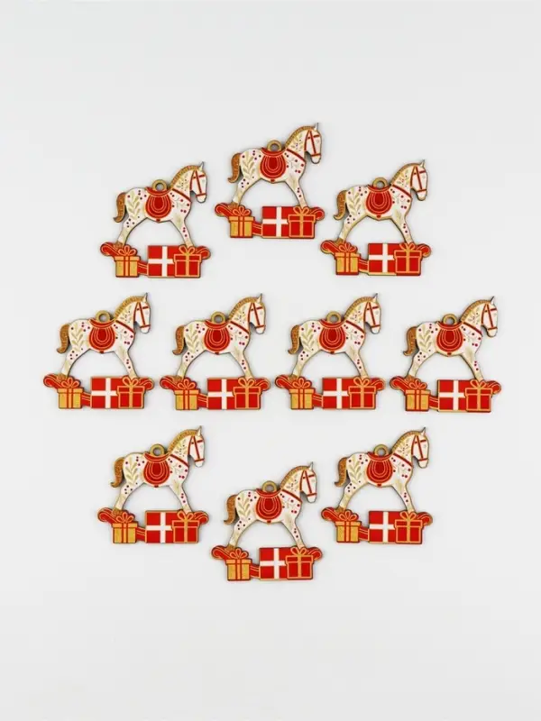 Подвеска новогодняя деревянная «Конь», набор 10 шт. Подвеска новогодняя деревянная «Конь», набор 10 шт.
