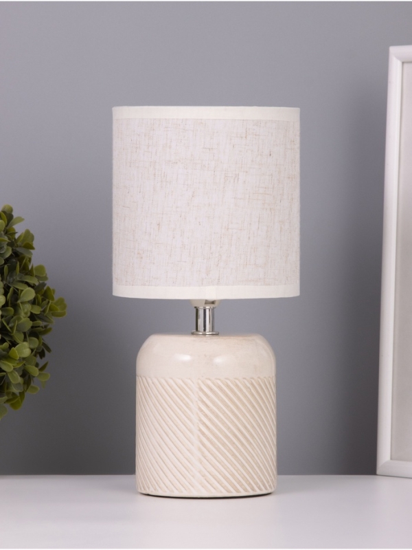 Лампа настольная Лампа настольная "Рукия" 1х40Вт Е14 серый/экрю 13х13х25см