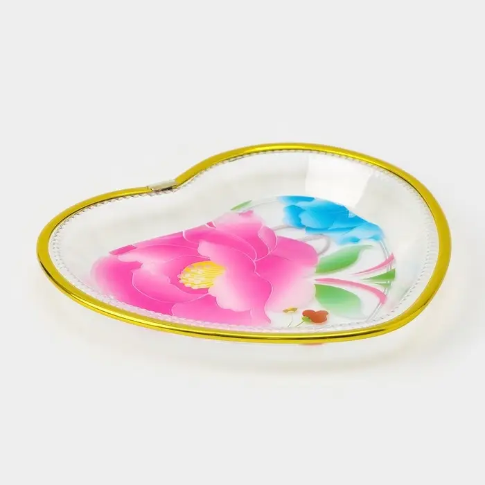 Блюдо фигурное Доляна «Сердце», 16,5×16,5 см, рисунок МИКС Блюдо фигурное Доляна «Сердце», 16,5×16,5 см, рисунок МИКС