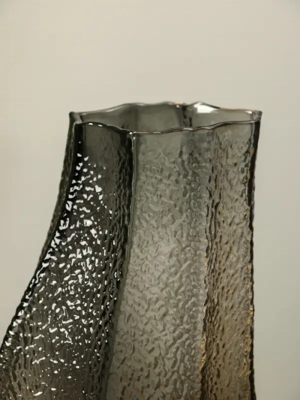 Ваза стекло настольная  Ваза стекло настольная "Дженис" 30х15х9,5 см, серый