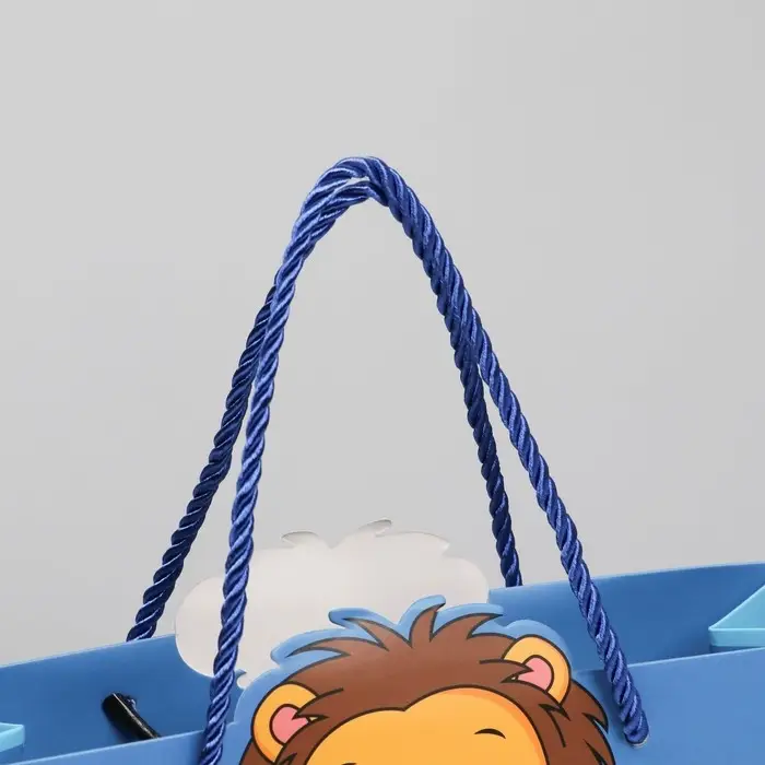 Пакет подарочный, упаковка, «Львёнок в кармашке», 23 х 9 Пакет подарочный, упаковка, «Львёнок в кармашке», 23 х 9