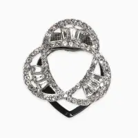 Зажим для платка "Узоры" три нити, цвет белый в серебре