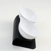 Миски, 27.5&times;14&times;15 см, 2 шт., на чёрной подставке, пластик, белые