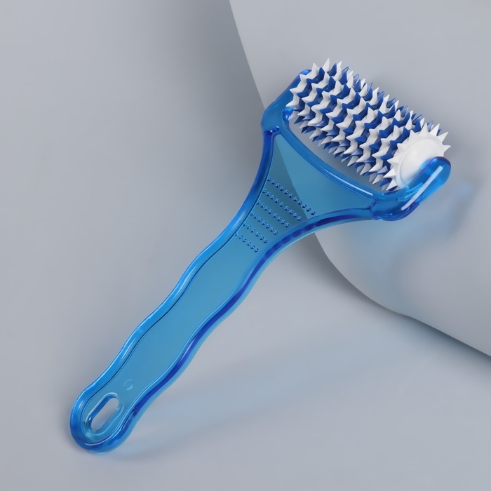 Массажёр «Рефлекс», 18 × 9 × 3 см, универсальный, с шипами, цвет синий/белый
