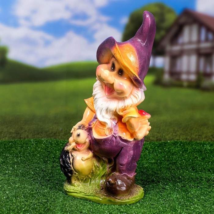 Садовая фигура Садовая фигура "Гном с ежиком" 38см