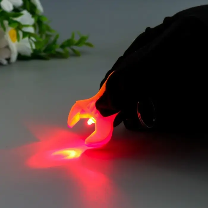 Фонарик брелок для ключей на кольце «Инструмент», 5×3.4×1.2 см, МИКС Фонарик брелок для ключей на кольце «Инструмент», 5×3.4×1.2 см, МИКС