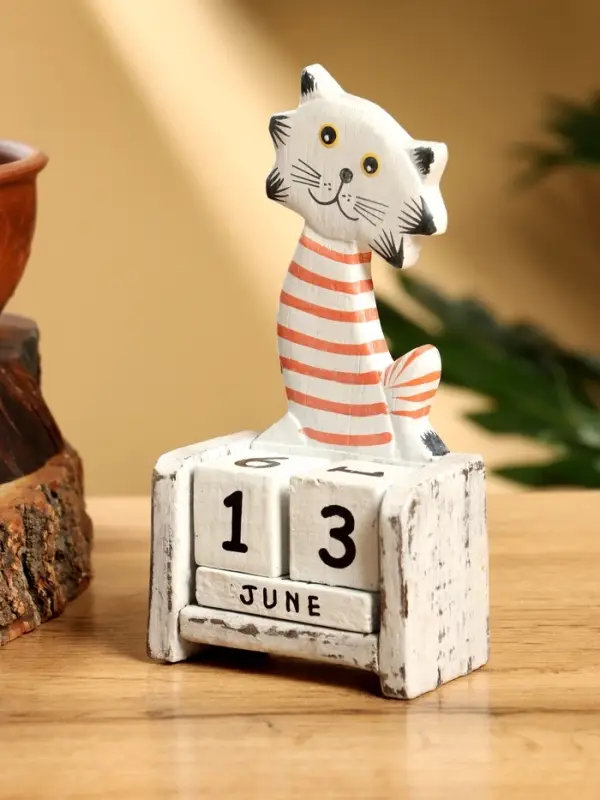 Календарь настольный &laquo;Полосатый кот&raquo;, 7&times;4&times;14 см, дерево, бело-красный