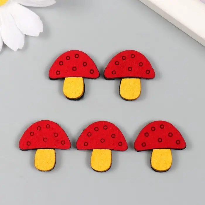 Декор для творчества иск. замша "Грибочки-мухоморчики" МИКС 2,3х2,4 см